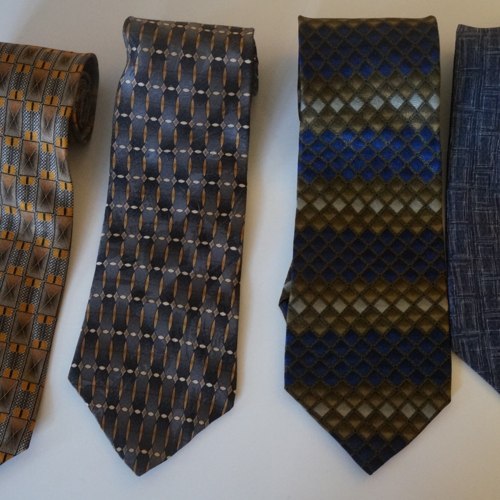 Lot of 4 Men's Neck Ties Blue Brown - Picture 2 of 3